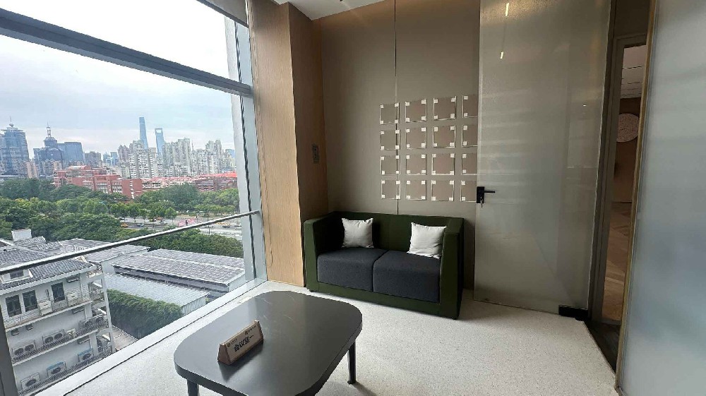 633㎡精装修写字楼出租